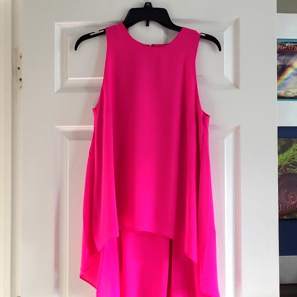 Beautiful pinkish, sleeveless summer top